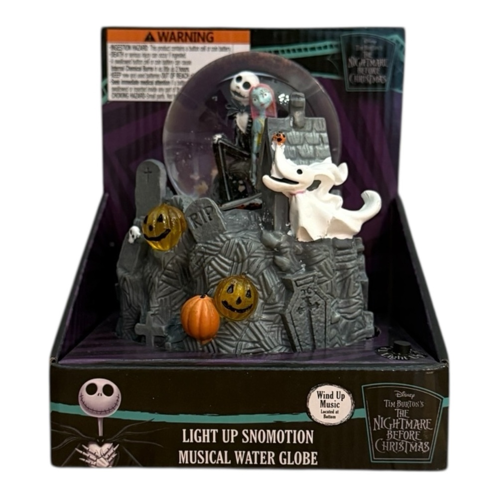 Disney Nightmare Before Christmas Jack Light Up Musical Snow Water Globe
